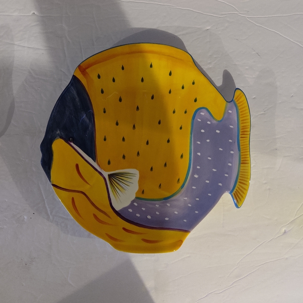 Studio Nova 10" Fish Dinner Plate - Island Fish, Philippines, Painted. 2 Plates
